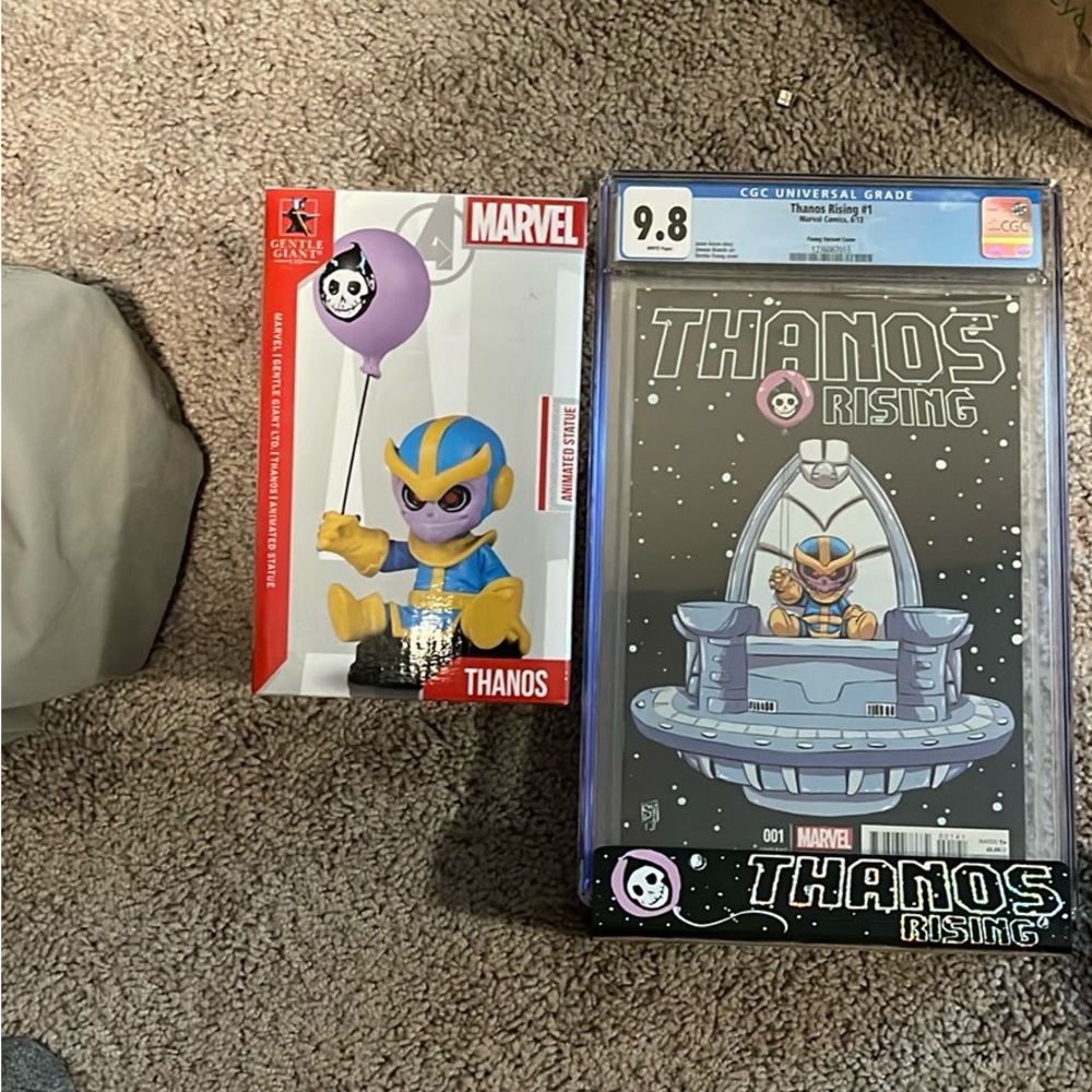 Thanos cgc and statue